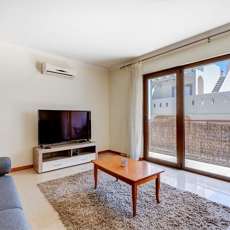Two Bedroom Apartment With Rooftop Pool In 알보르 외부 사진