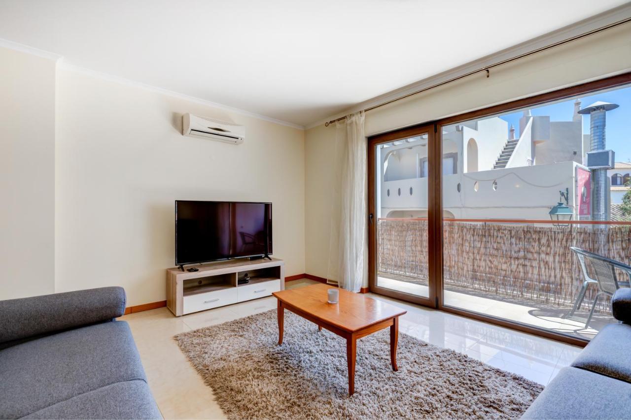 Two Bedroom Apartment With Rooftop Pool In 알보르 외부 사진