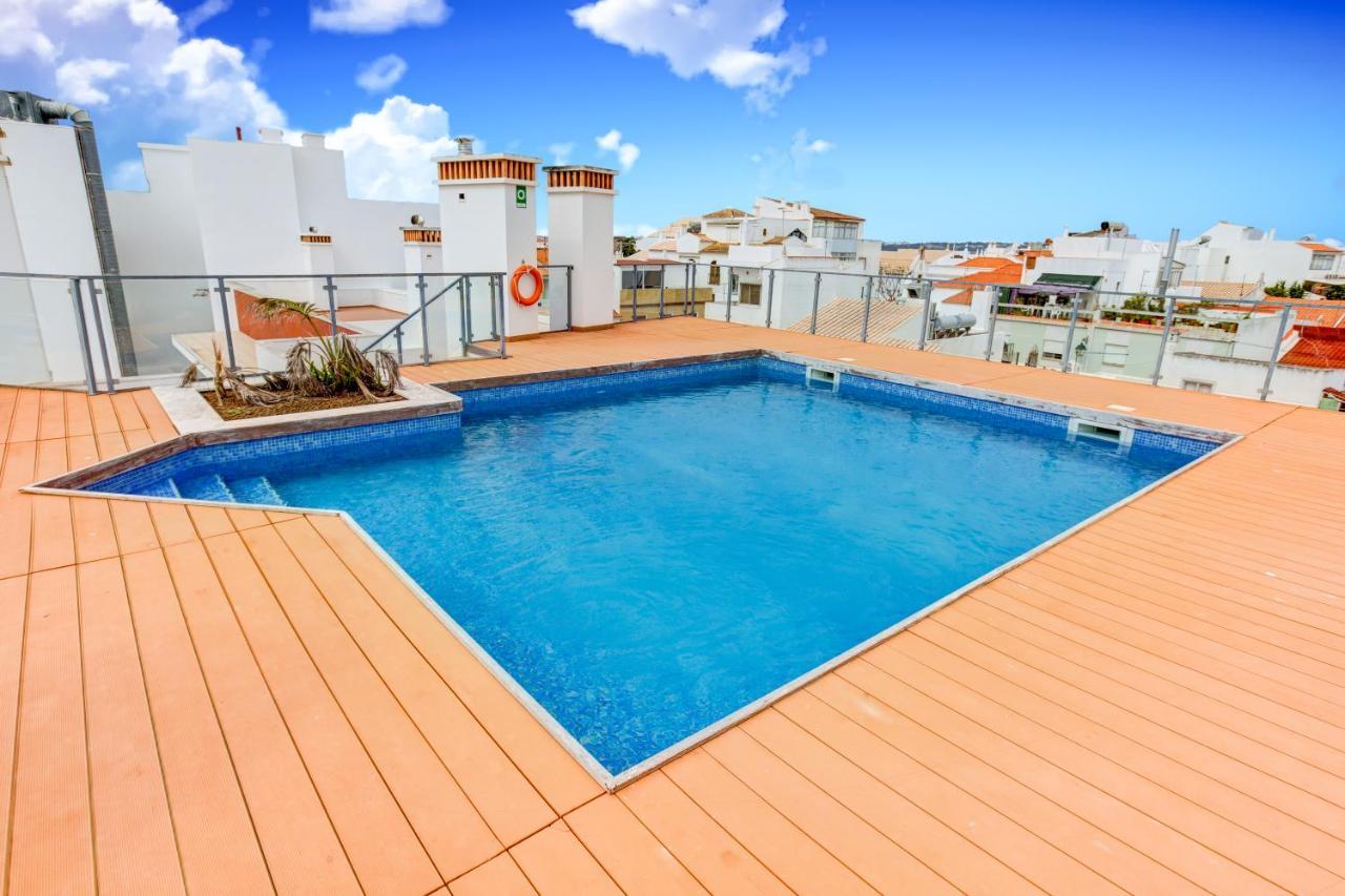 Two Bedroom Apartment With Rooftop Pool In 알보르 외부 사진