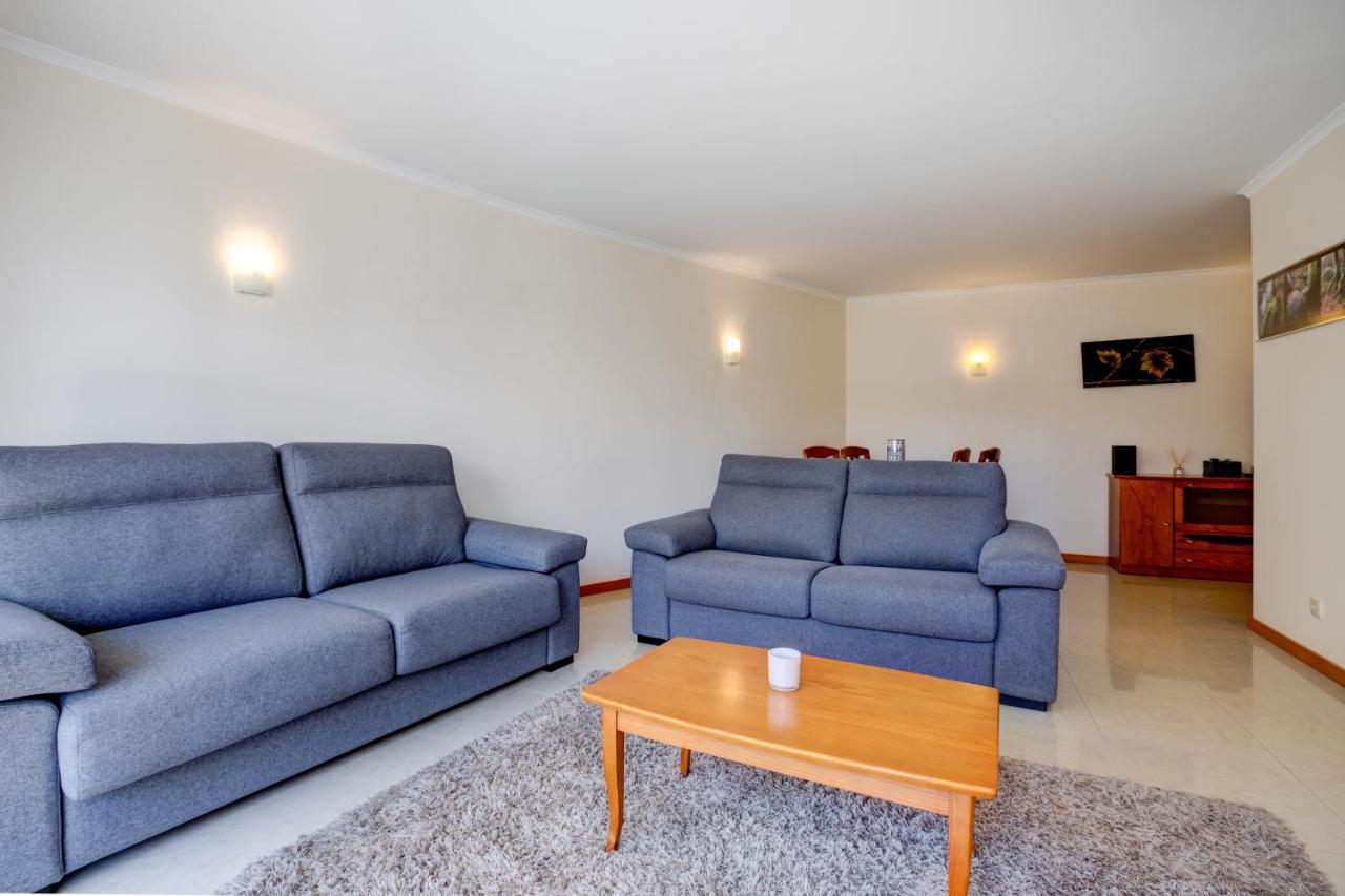 Two Bedroom Apartment With Rooftop Pool In 알보르 외부 사진